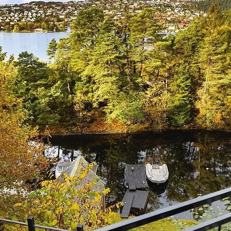 Вілла Traditional Norwegian Villa, Bay View And Boat Берген
