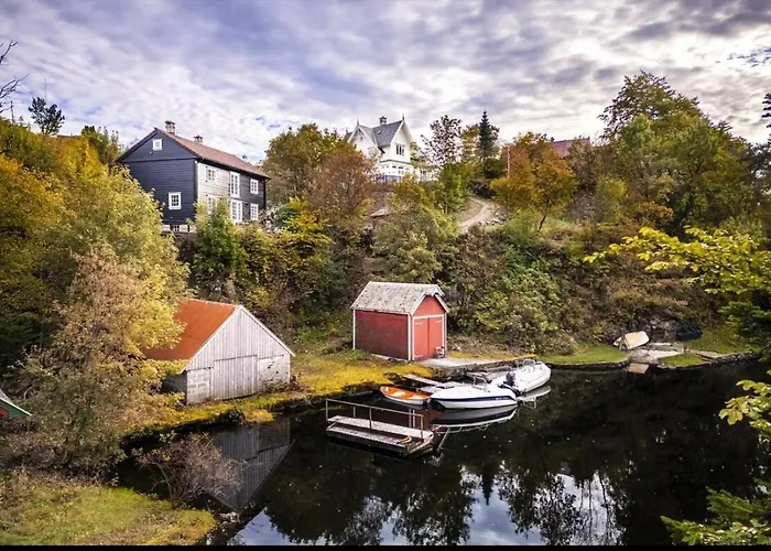 Villa Traditional Norwegian Villa, Bay View And Boat *