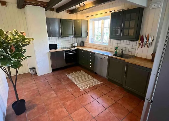 Вилла Traditional Norwegian Villa, Bay View And Boat *